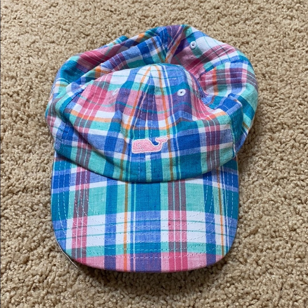 Vineyards vine hat